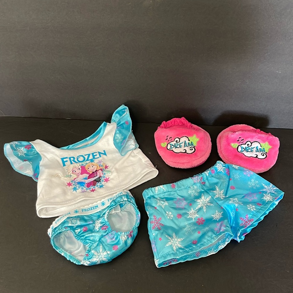 BUILD A BEAR FROZEN OUTFIT